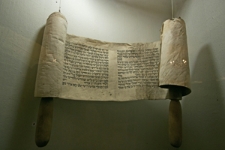 Wystawa o Żydach ze Zdzięcioła w muzeum Gimnazjum nr 1