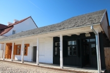 Rekonstrukcja domu Szewca Fawki z Wojsławic w Muzeum Wsi Lubelskiej