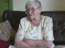 Kupiłam od Tadeusza Wawryna 16 uli i założyłam własną pasiekę - Lucyna Krysa vel Gregorczyk - fragment relacji świadka historii [WIDEO]