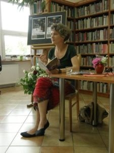 "Mieszkanie Poezji" goszczące Krystynę Dąbrowską