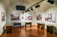 An exhibition at the Mir Castle devoted to the Jewish ghetto