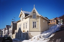 Dom przy ulicy Nedre Bøkeligate 16 w Larvik