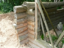 Wznoszenie budowli zrębowej