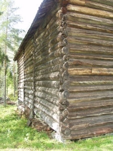 Stodoła ze St&oslash;vern, datowana na 1596 rok, skansen w Sigdal, gmina Sigdal, hrabstwo Buskerud, wschodnia Norwegia