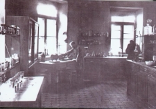 Laboratorium Doświadczalne Związku Pszczelarzy w Lublinie w 1942 roku - wnętrze