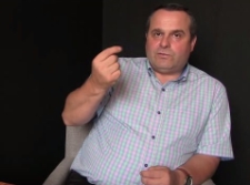 Z pomocą Pana J&oacute;zefa Jasiny zacząłem opracowywać preparat dla pszcz&oacute;ł - Mariusz Gagoś - fragment relacji świadka historii [WIDEO]