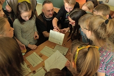 Warsztaty "Miód i nie tylko - produkty pracy pszczół i ich wykorzystanie na przestrzeni wieków" w Szkole Podstawowej nr 40 w Lublinie