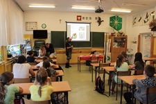 Warsztaty "Mi&oacute;d i nie tylko - produkty pracy pszcz&oacute;ł i ich wykorzystanie na przestrzeni wiek&oacute;w" w Szkole Podstawowej nr 44 w Lublinie