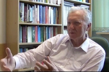 Pani Anna Monastyrska nazwała mnie wysłannikiem Pana Boga - Jerzy Bartmiński - fragment relacji świadka historii [WIDEO]