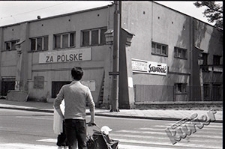 Wyborcze banery "Solidarności" na budynku w Lublinie