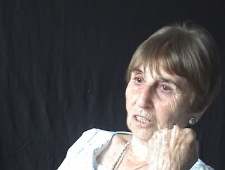 Strach przed odkryciem prawdziwej tożsamości podczas wojny - Irith Hass - fragment relacji świadka historii [WIDEO]