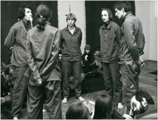 Aktorzy teatru "Scena Słowa" podczas premiery "Kolonii karnej"