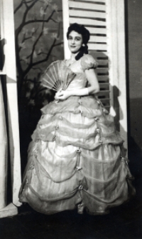 Helena Szaciłowska jako Flora w operze "Traviata"