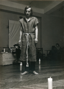 Tadeusz Hofmański w czasie premiery spektaklu "Pątnik&rdquo;