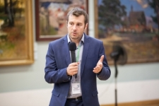 Tadeusz Przystojecki podczas prezentacji polsko-belgijskiego projektu genealogicznego Lublin-Antwerpia