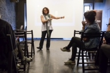 Warsztat z Leorą Tec pt. Czy za nami tęsknią? Czym jest dla Żyd&oacute;w wsp&oacute;łczesna Polska?