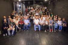 Wsp&oacute;lna sesja fotograficzna uczestnik&oacute;w Zjazdu Lubliner&oacute;w