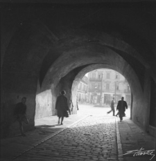 Przejazd przez Bramę Krakowską w Lublinie