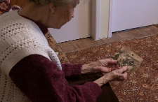 Siostra zmarła na statku w drodze do Polski - Helena Chr&oacute;ściewicz-Filipowicz - fragment relacji świadka historii [WIDEO]