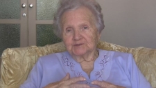 Przepis na rybę po żydowsku i rosół z knejdlach - Chawa Goldminc - fragment relacji świadka historii [WIDEO]