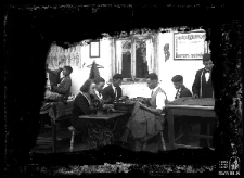 W zakładzie krawieckim